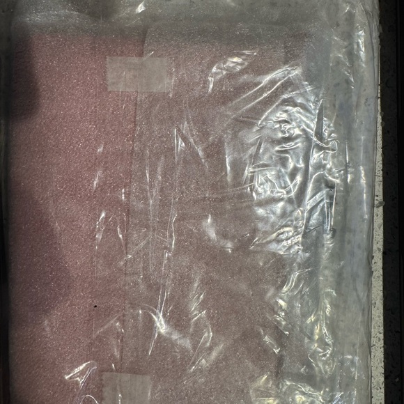 Coach Corner Zip leather Wristlet - Powder Pink - Picture 3 of 4